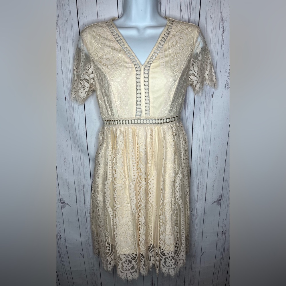 Funlingo Boho Ivory Lace Dress Women’s Small Short Sleeve V-Neck Lined